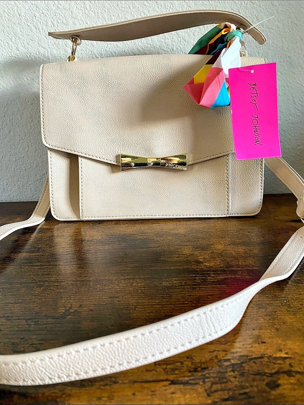 Women’s Betsey Johnson Cream Crossbody with bow ( Discount price!!)